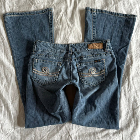 Seven7 Low-Rise Medium Wash Bootcut Jeans - Size M