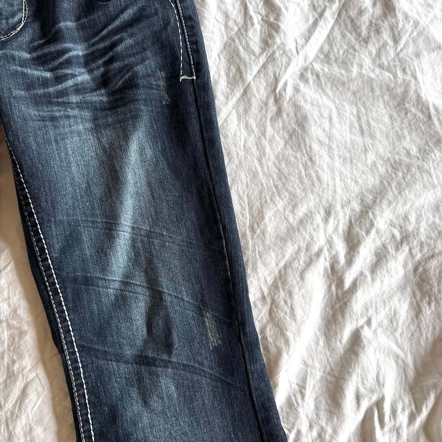 Hydraulic Low-Rise Dark Wash Flared Jeans - Size M