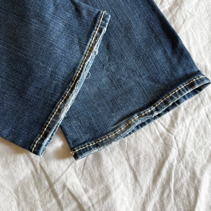Silver Low-Rise Medium Wash Straight Fit Jeans - Size M