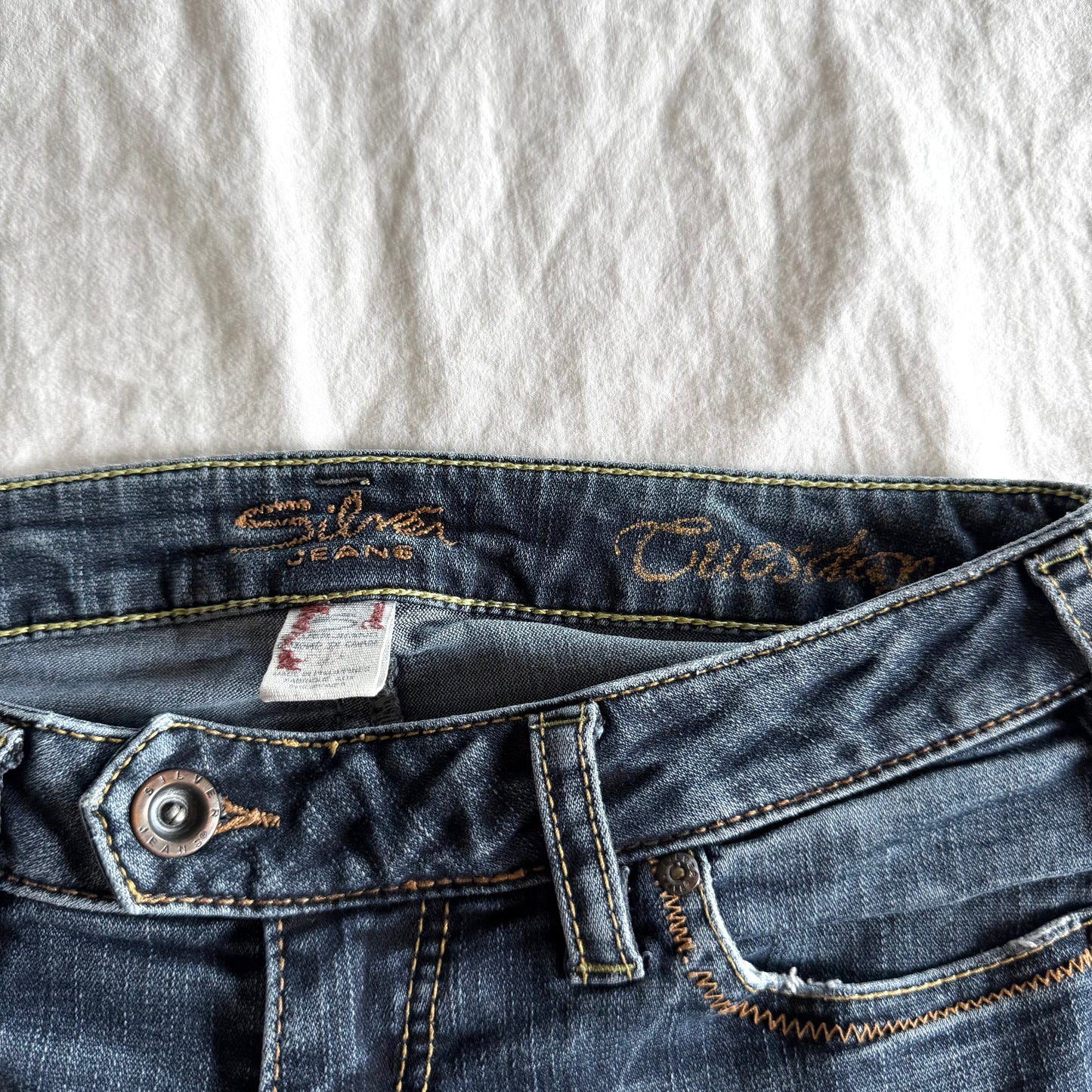 Silver Low-Rise Medium Wash Bootcut Jeans - Size XS