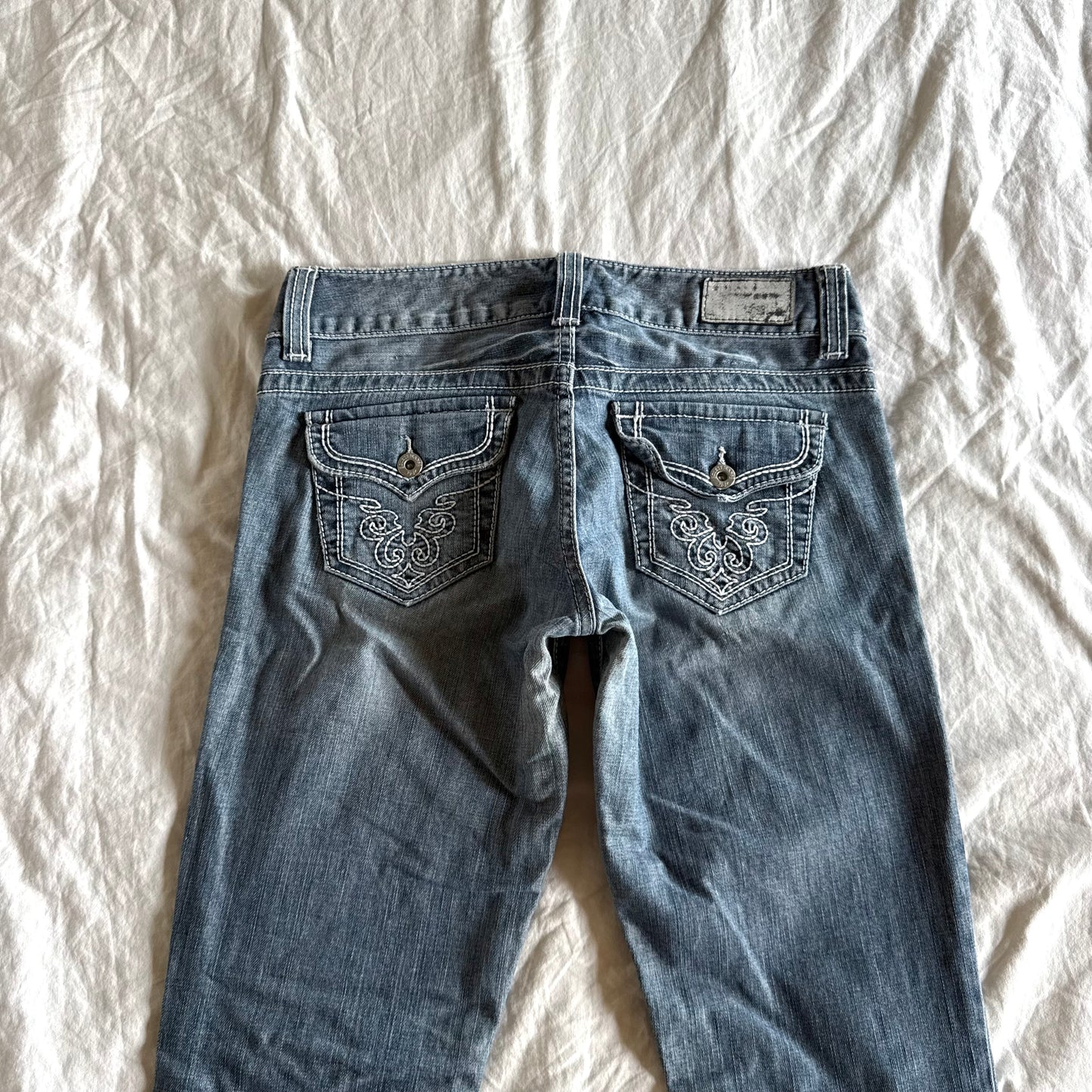Guess Low-Rise Light Wash Bootcut Jeans - Size S