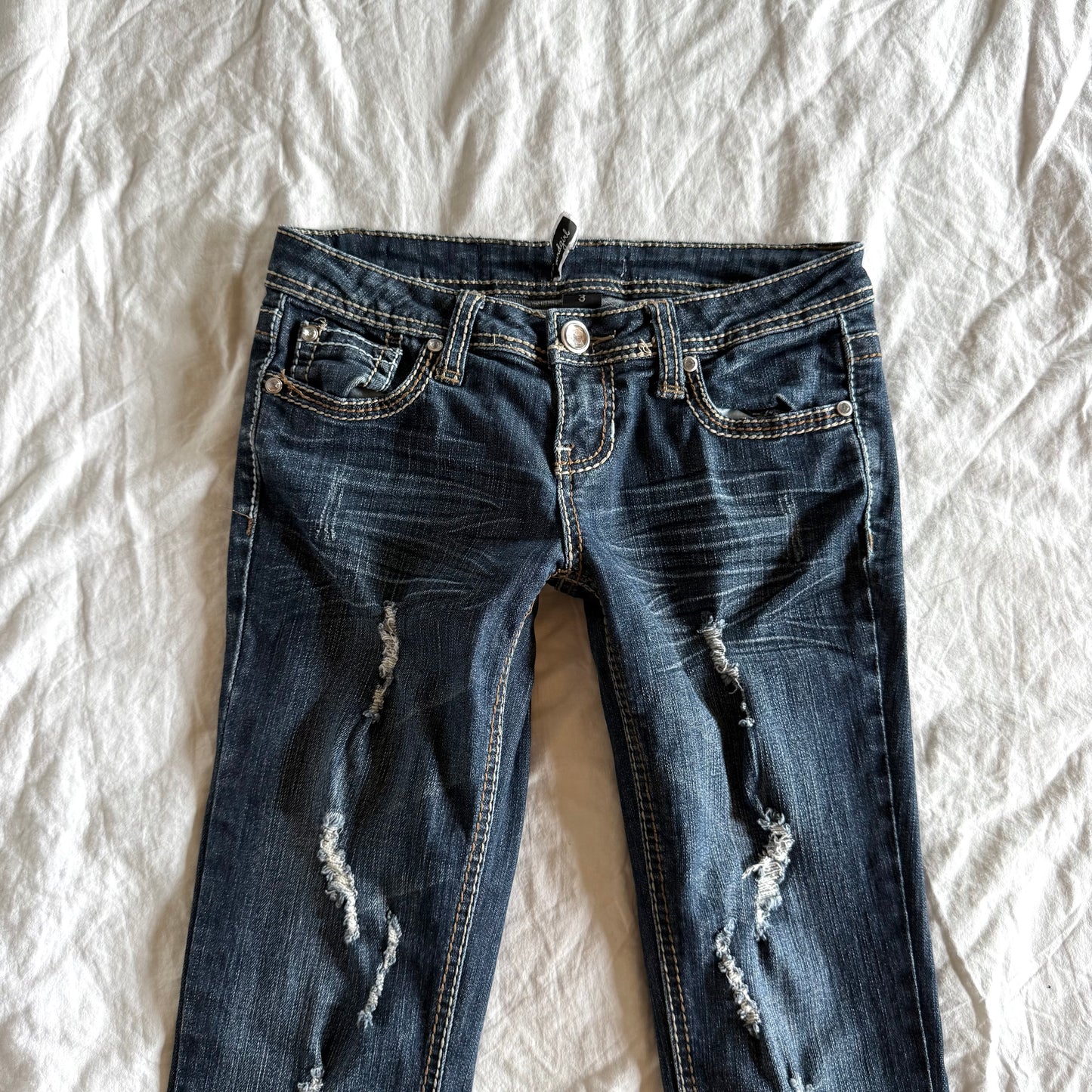 Soundgirl Low-Rise Ripped Dark Wash Bootcut Jeans - Size XXS