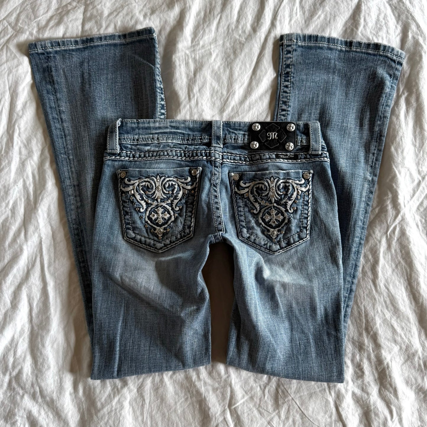 Miss Me Low-Rise Light Wash Bootcut Jeans - Size XS