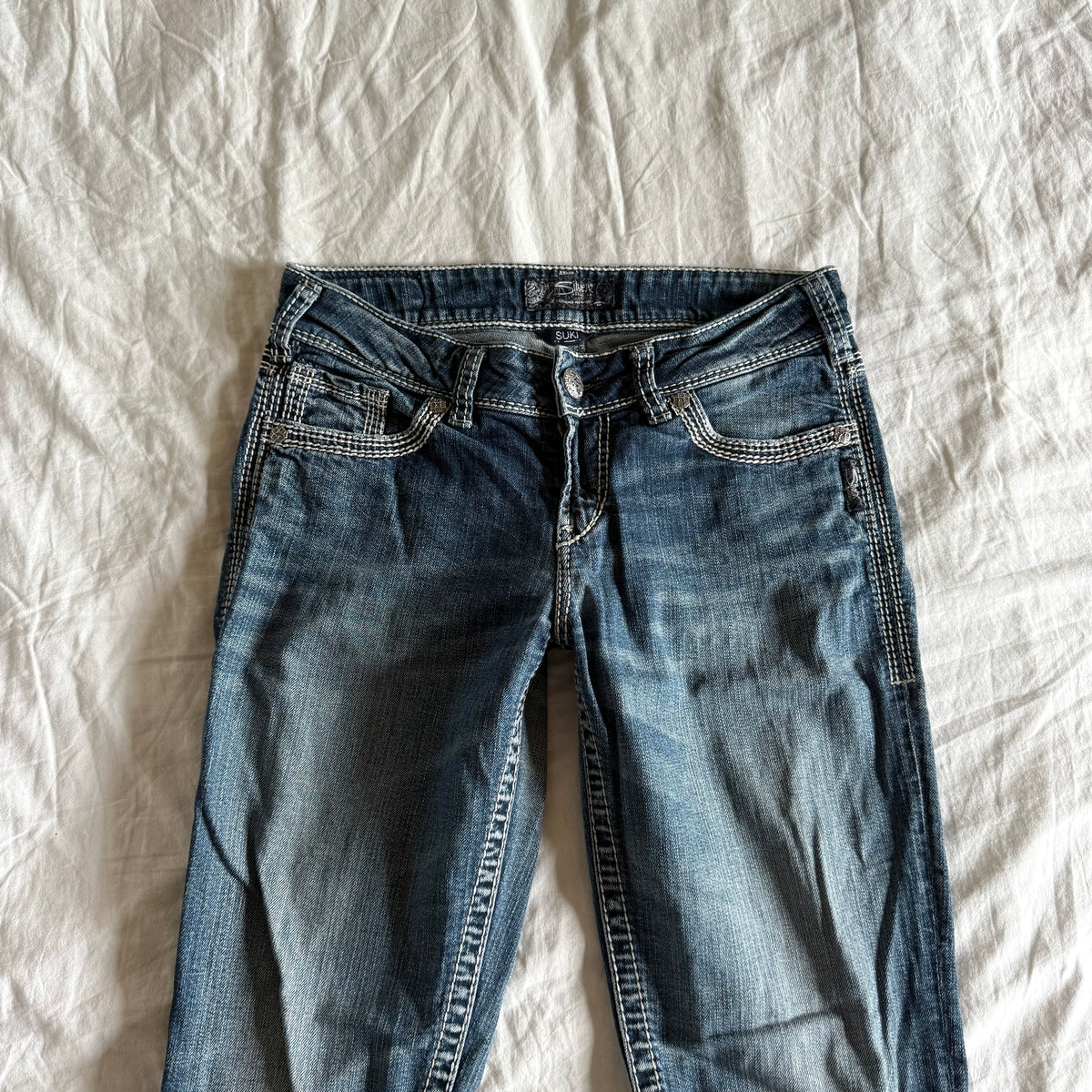 Silver Low-Rise Medium Wash Straight Fit Jeans - Size S