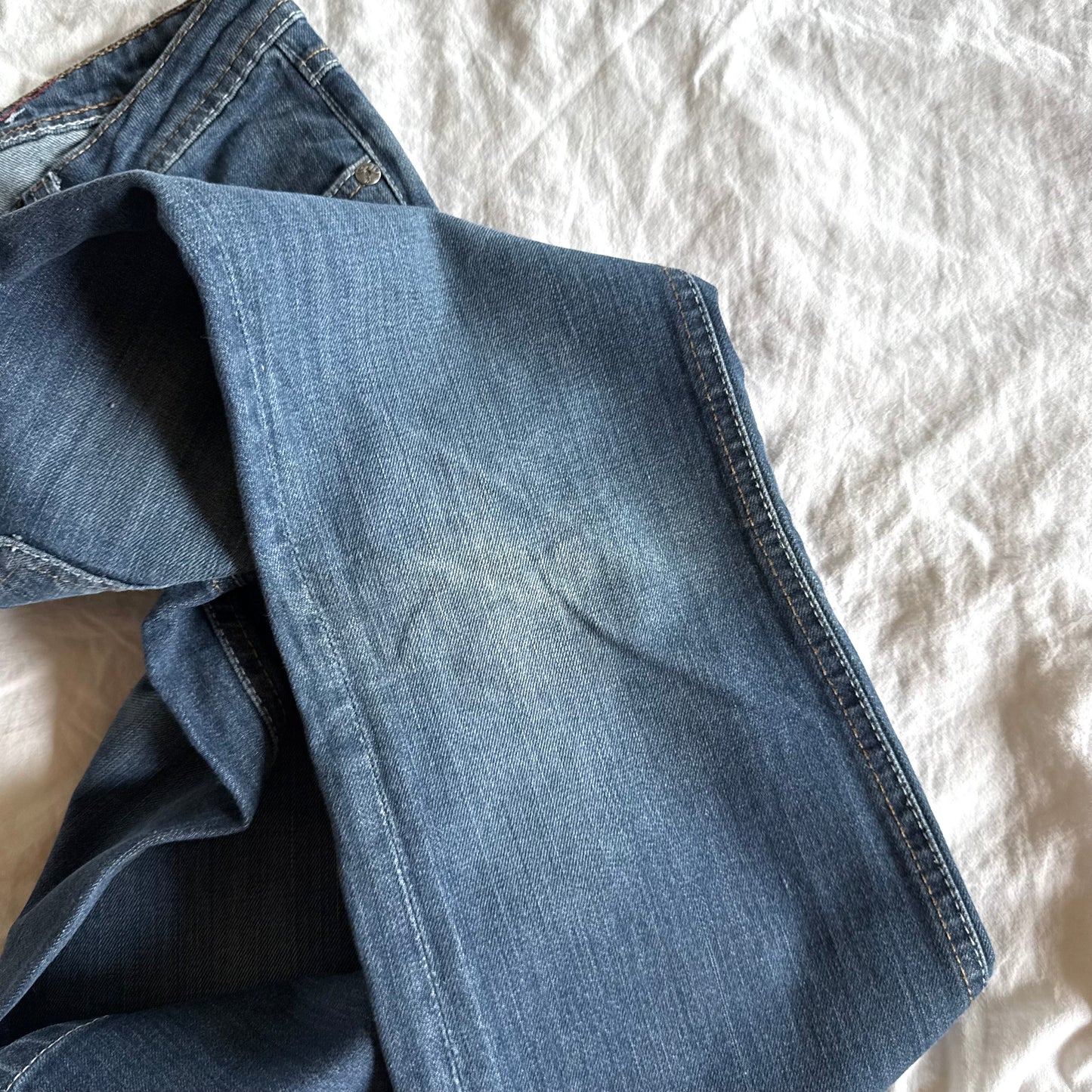 Edc by Esprit Low-Rise Medium Wash Straight Fit Jeans Jeans - Size XXS/XS