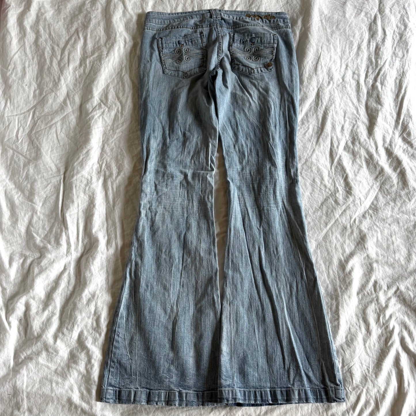 Indigo Rein Low-Rise Light Wash Flared Jeans - Size L