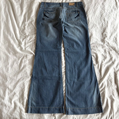 Amisu Low-Rise Light Wash Ultra Wide Leg Jeans - Size L/XL