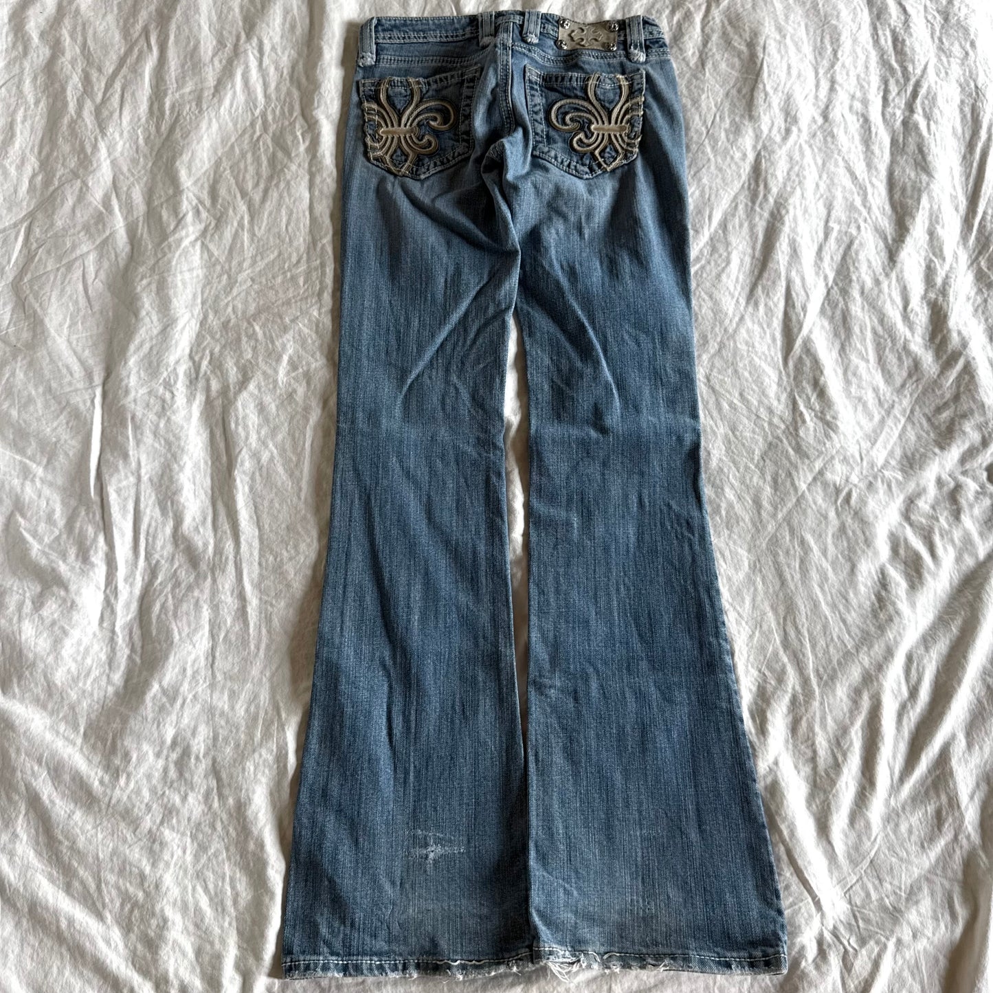 Miss Me Low-Rise Light Wash Straight Fit Jeans - Size XXS