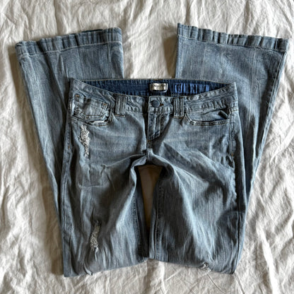 Indigo Rein Low-Rise Light Wash Flared Jeans - Size L