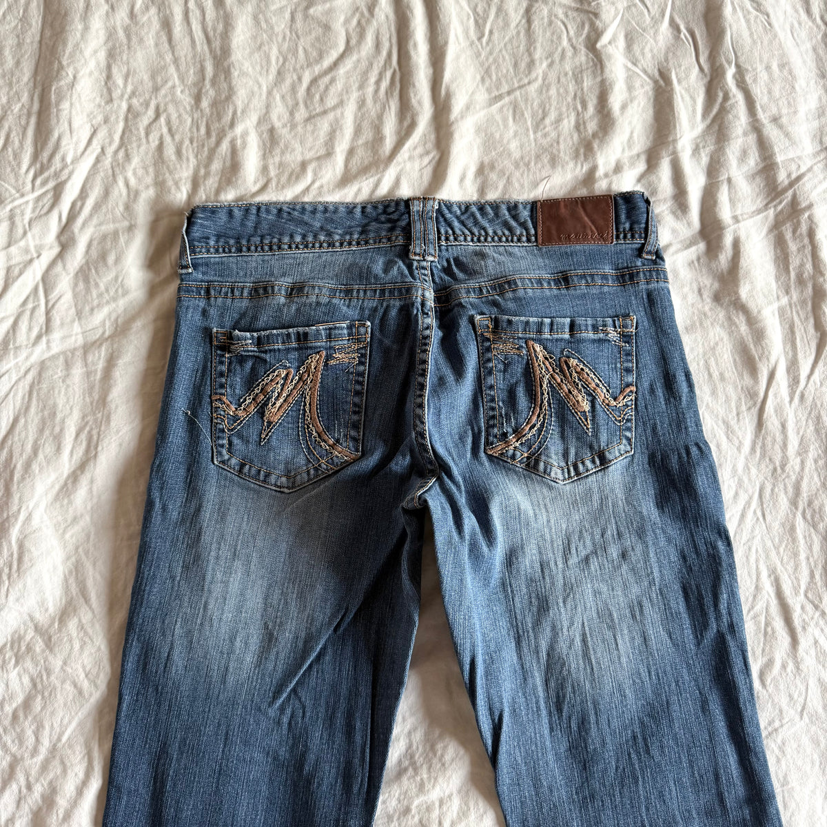 Maurices Low-Rise Medium Wash Straight Fit Jeans - Size M