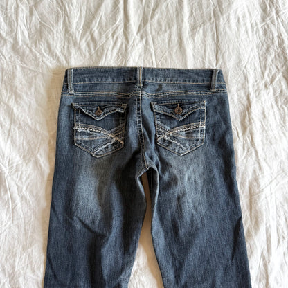 Wallflower Low-Rise Dark Wash Straight Fit Jeans - Size L