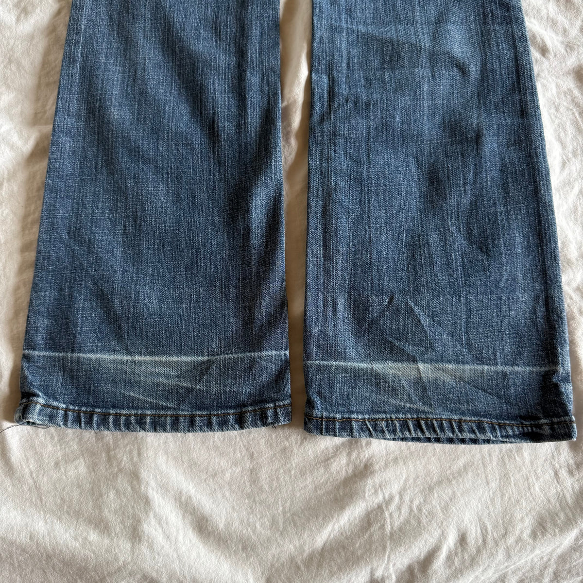 Esprit Low/Mid-Rise Medium Wash Straight Fit Jeans - Size S