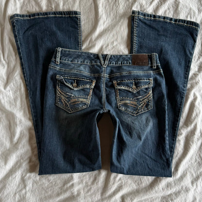 Maurices Low-Rise Medium Wash Bootcut Jeans - Size L