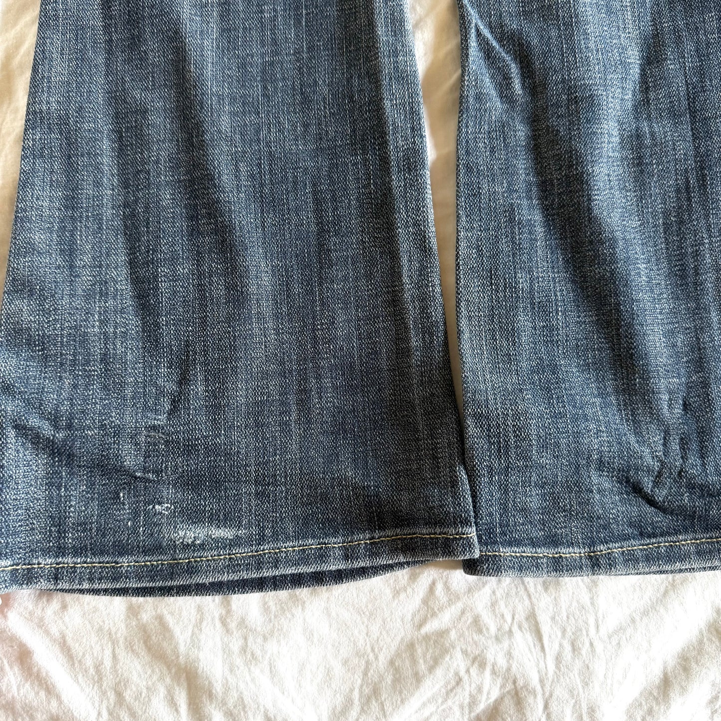 575 Low-Rise Dark Wash Bootcut Jeans - Size XXS