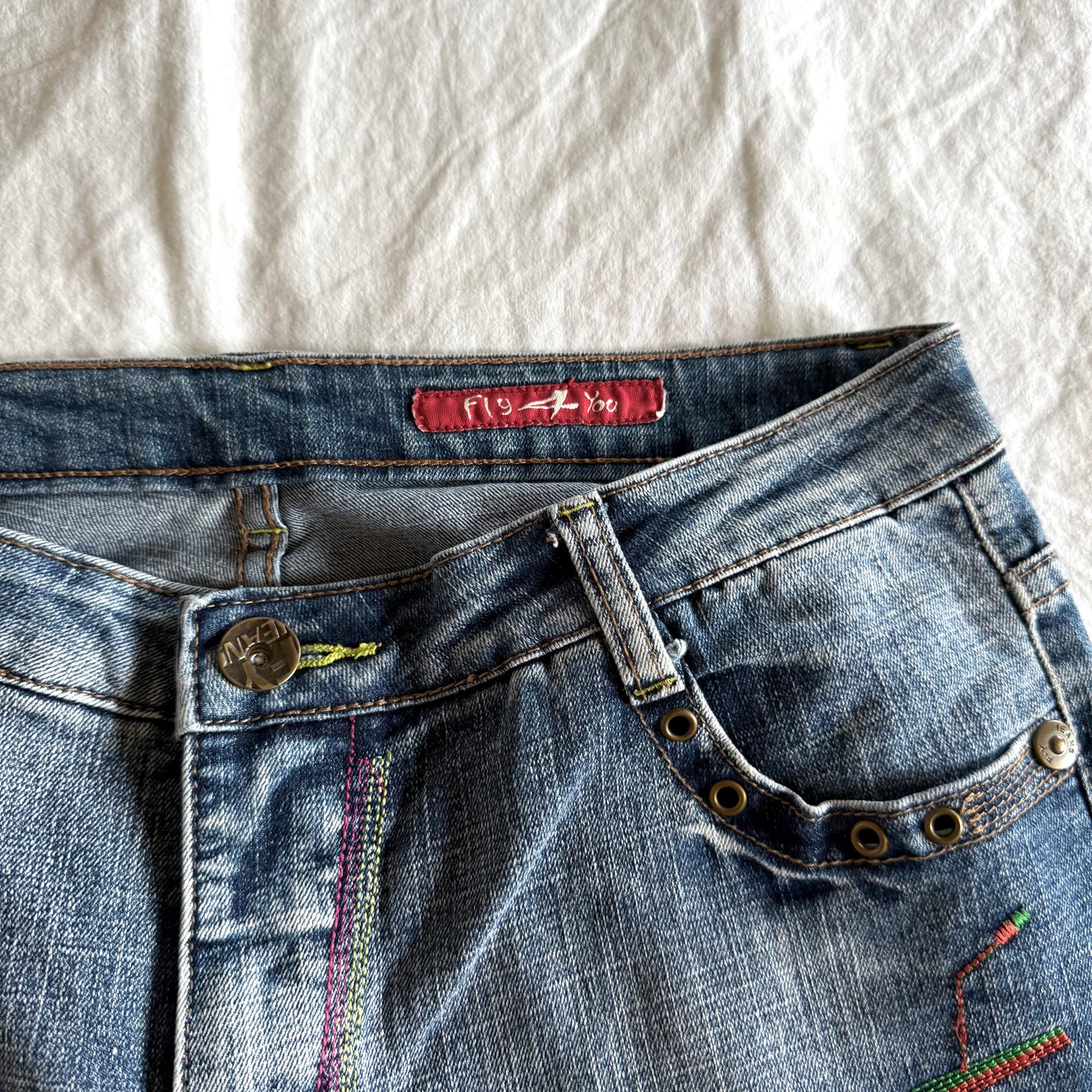 Fly 4 You Low-Rise Medium Wash Bootcut Jeans - Size L