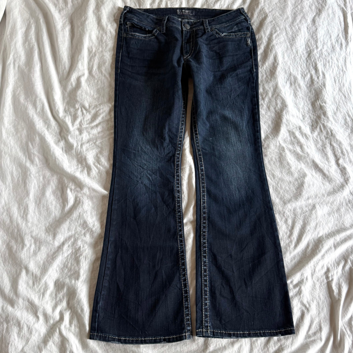 Silver Low-Rise Dark Wash Bootcut Jeans - Size L