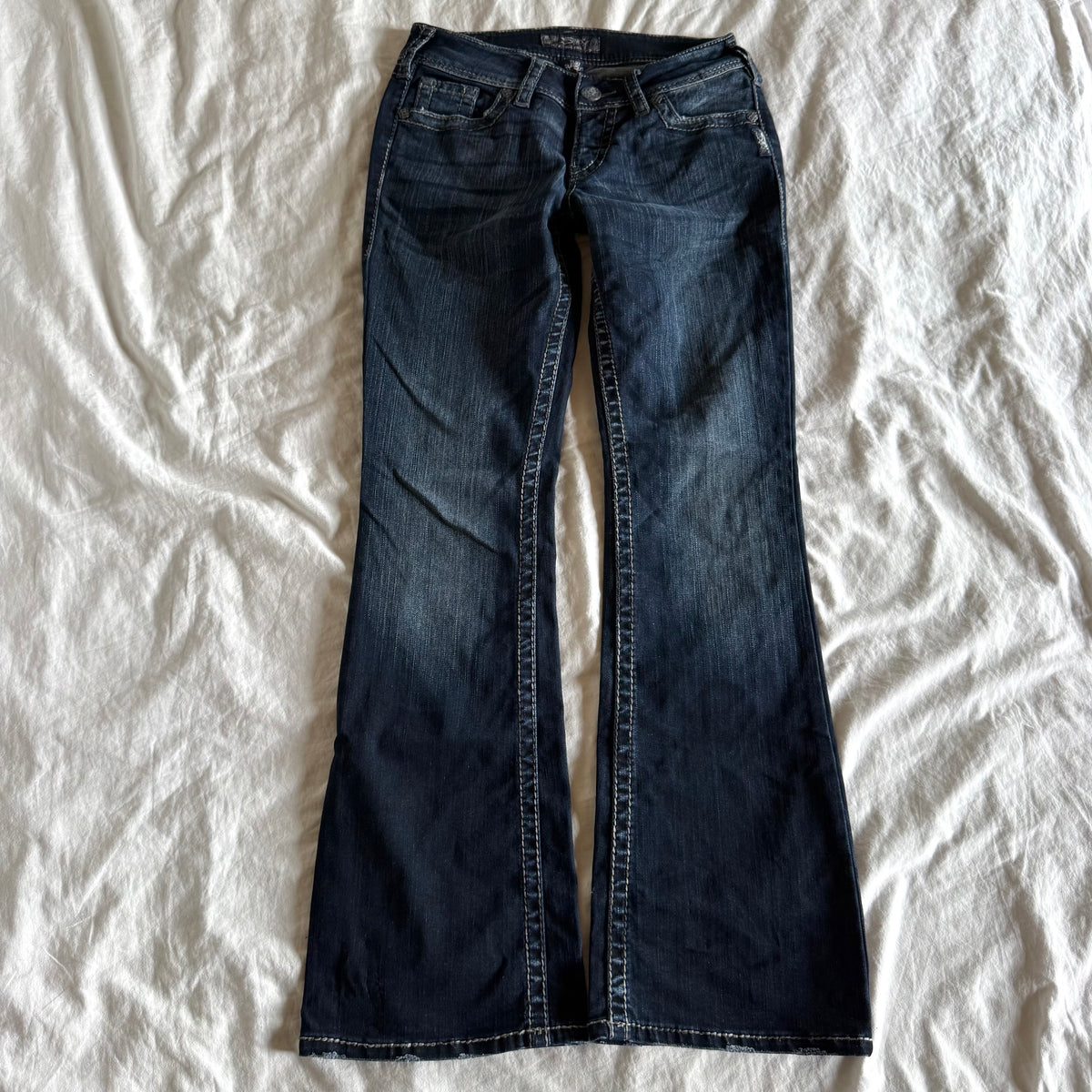 Silver Low-Rise Dark Wash Bootcut Jeans - Size XS