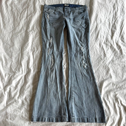 Indigo Rein Low-Rise Light Wash Flared Jeans - Size L