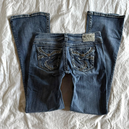 Silver Low-Rise Medium Wash Straight Fit Jeans - Size M