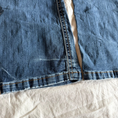 Maurices Low-Rise Medium Wash Straight Fit Jeans - Size M