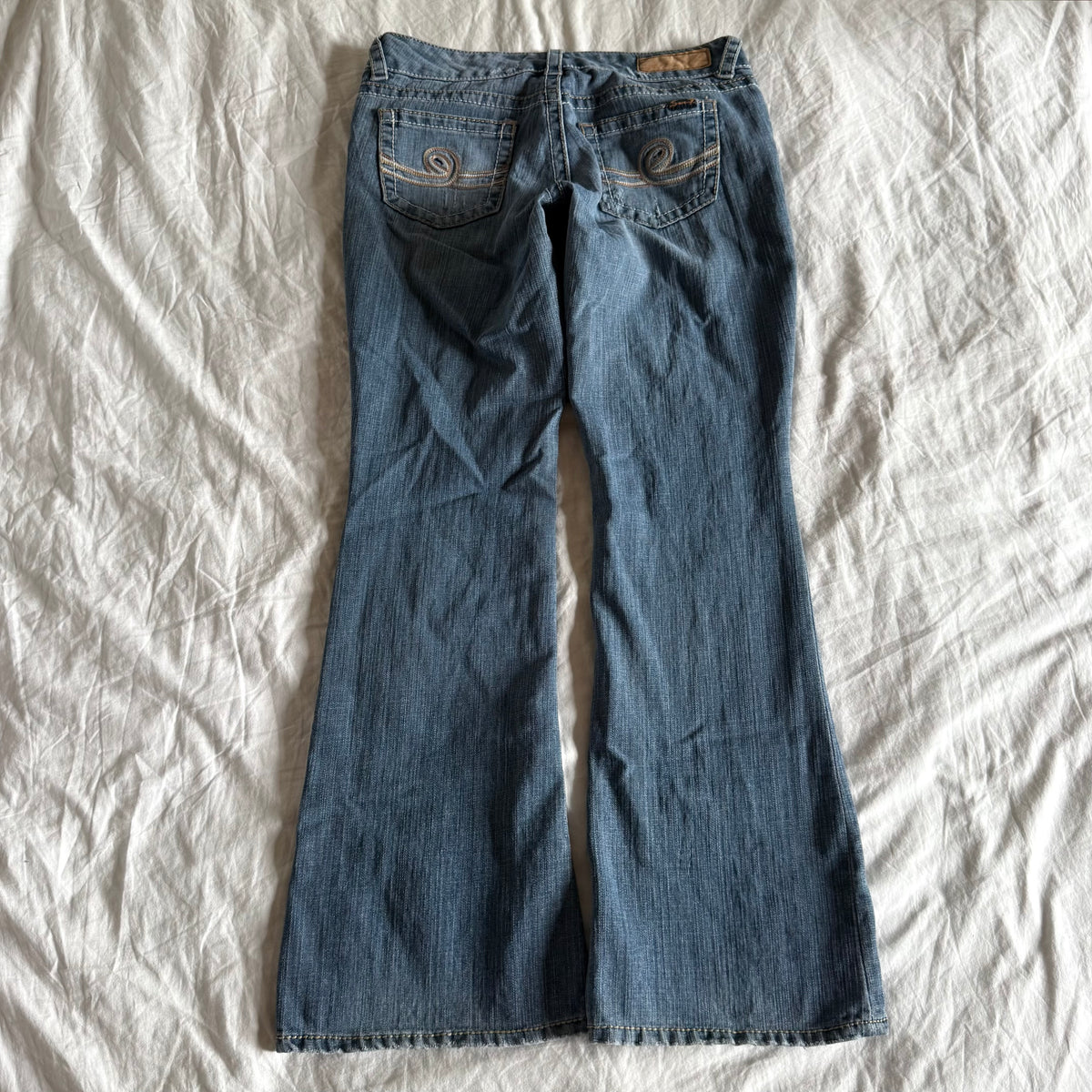 Seven7 Low-Rise Medium Wash Bootcut Jeans - Size M
