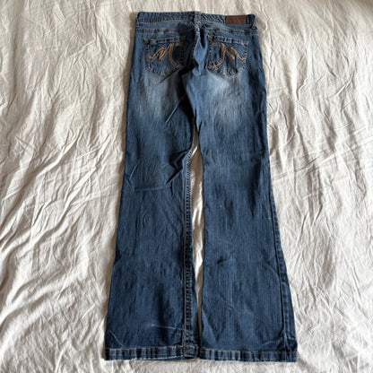 Maurices Low-Rise Medium Wash Straight Fit Jeans - Size M