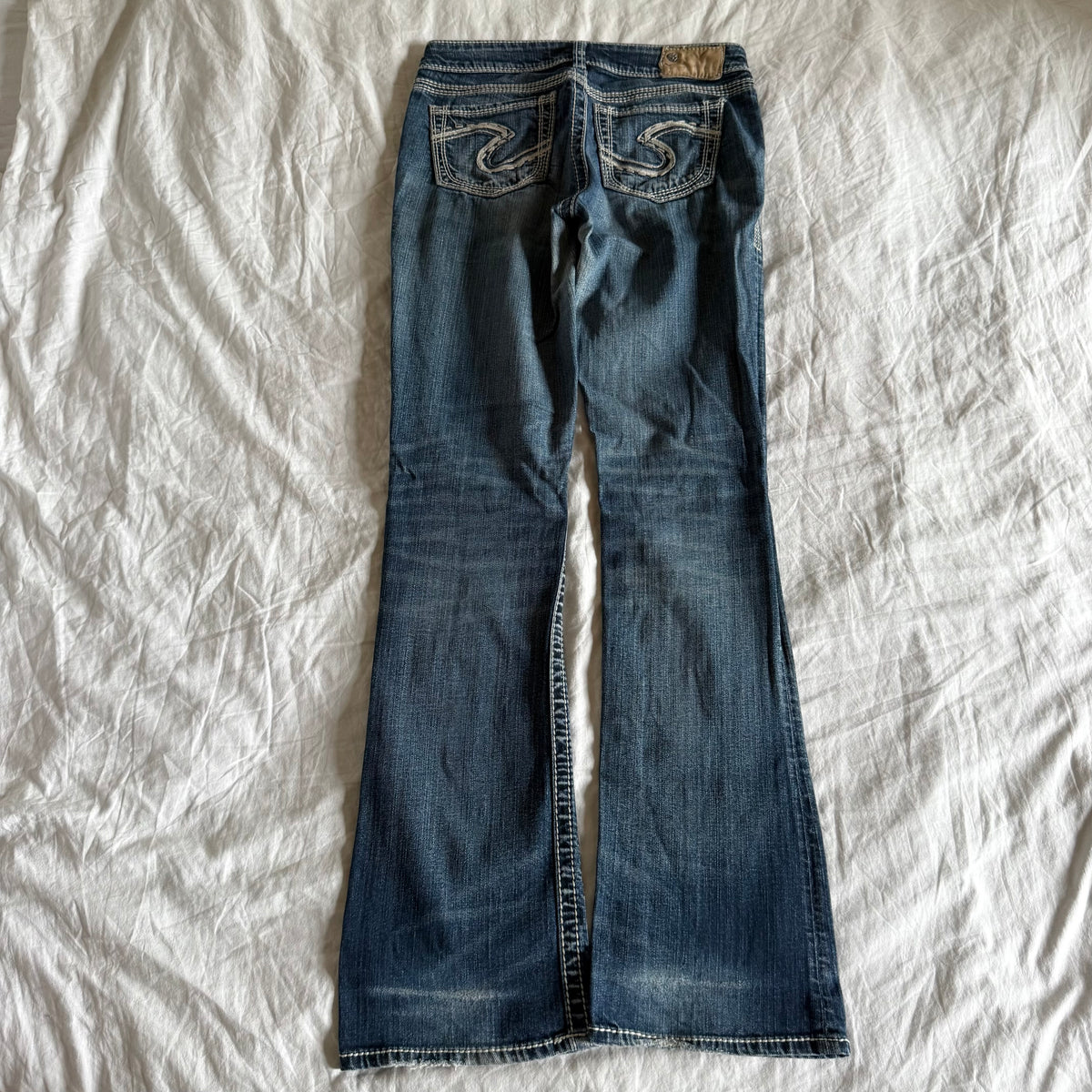 Silver Low-Rise Medium Wash Straight Fit Jeans - Size S