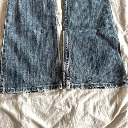 Levi‘s 518 Low-Rise Light Wash Bootcut Jeans - Size XXS