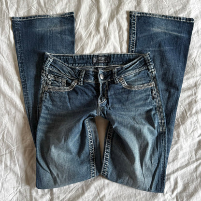 Silver Low-Rise Medium Wash Straight Fit Jeans - Size S