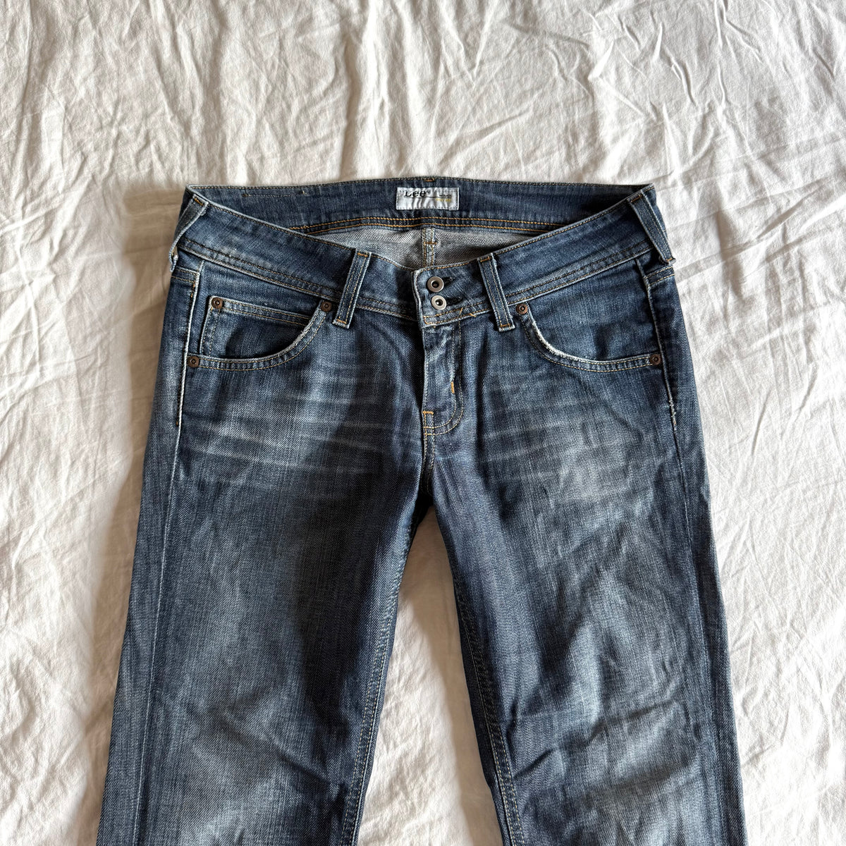 Lee Low-Rise Dark Wash Straight Fit Jeans - Size M