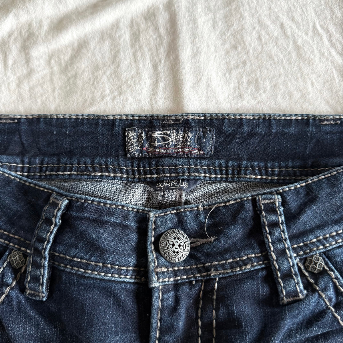 Silver Low-Rise Dark Wash Bootcut Jeans - Size L