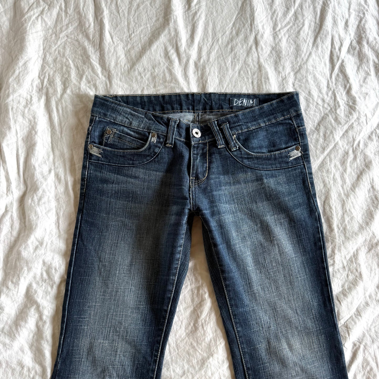 Mim Low-Rise Dark Wash Wide Leg Jeans - Size M/L