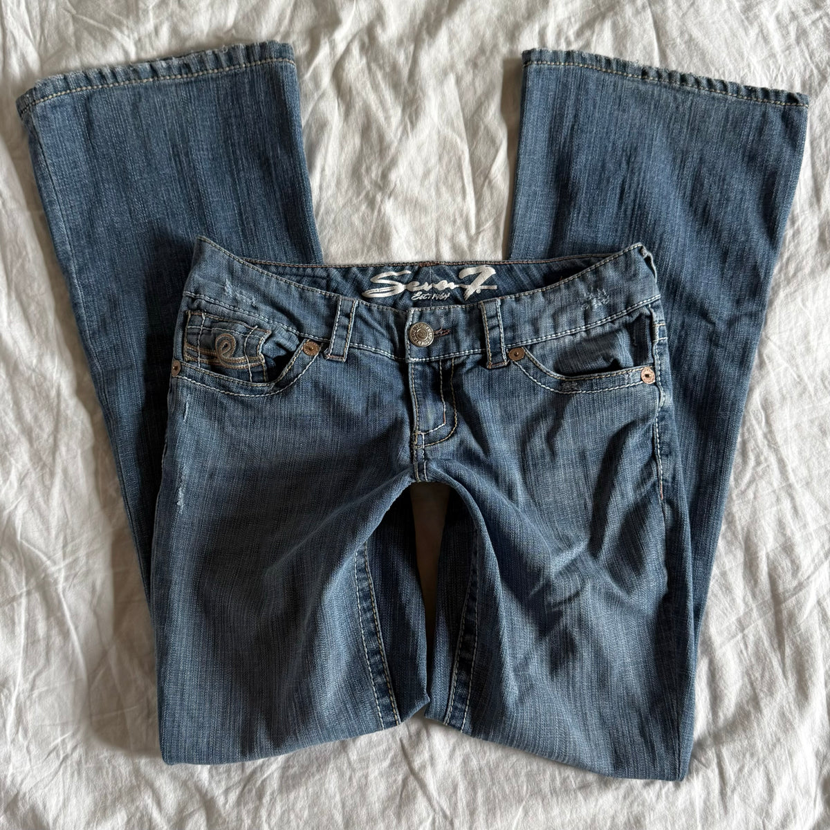 Seven7 Low-Rise Medium Wash Bootcut Jeans - Size M