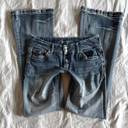 Amethyst Low-Rise Light Wash Bootcut Jeans - Size S