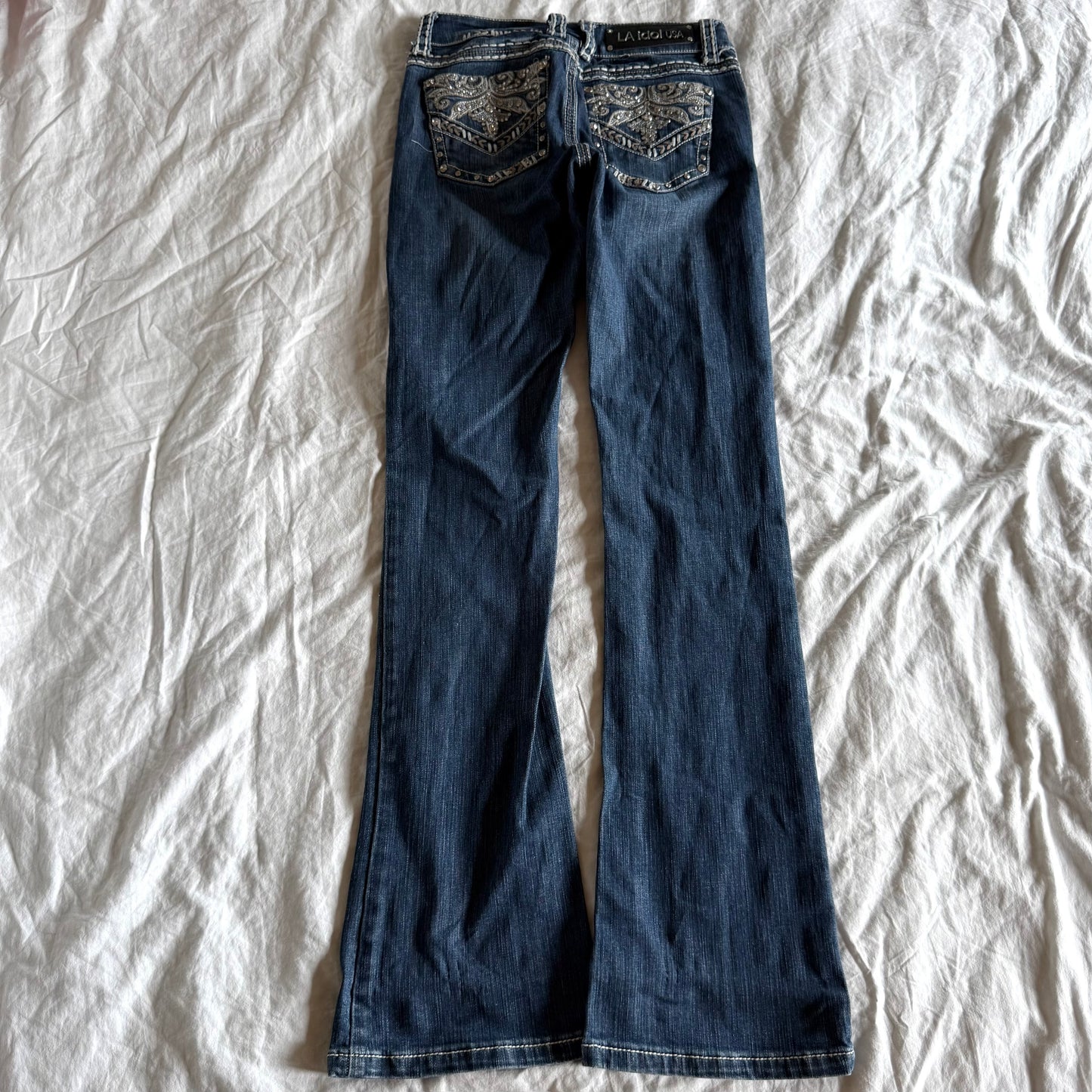 LA IDOL Low-Rise Dark Wash Bootcut Jeans - Size XXS/XS