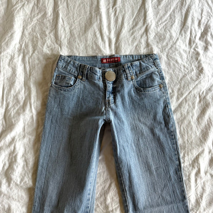 Zhiliwei Low-Rise Light Wash Flared Jeans - Size XS/S