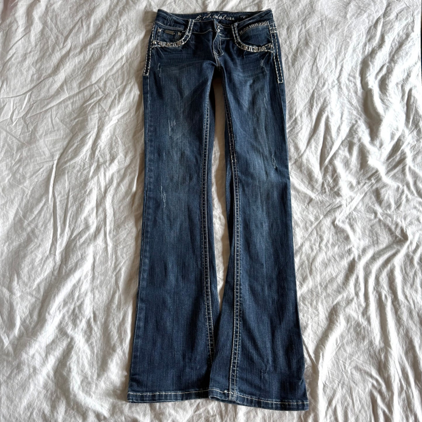 LA IDOL Low-Rise Dark Wash Bootcut Jeans - Size XXS/XS
