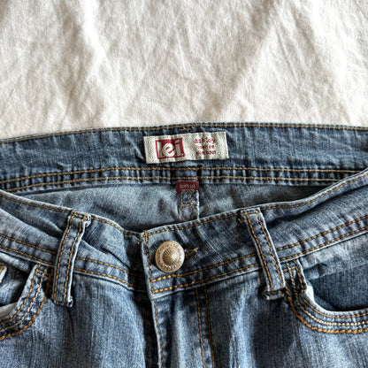 Lei Low-Rise Light Wash Bootcut Jeans - Size S