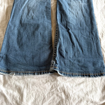 Silver Low-Rise Medium Wash Bootcut Jeans - Size M