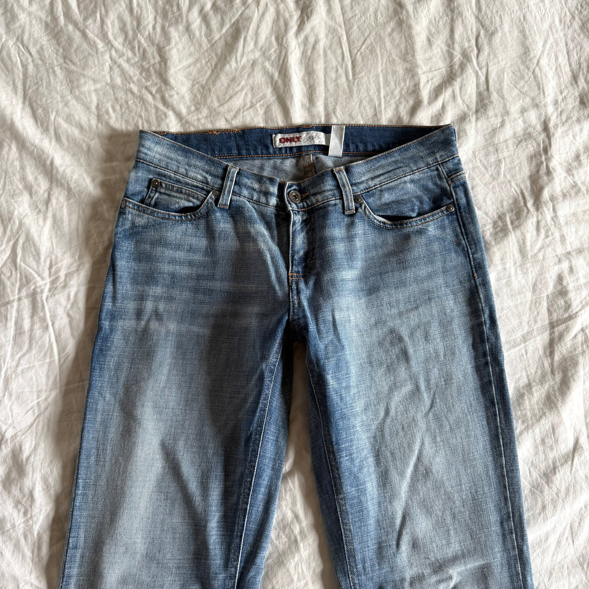 Only Low-Rise Light Wash Straight Fit Jeans - Size L