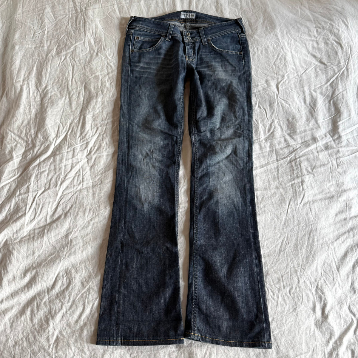 Lee Low-Rise Dark Wash Straight Fit Jeans - Size M