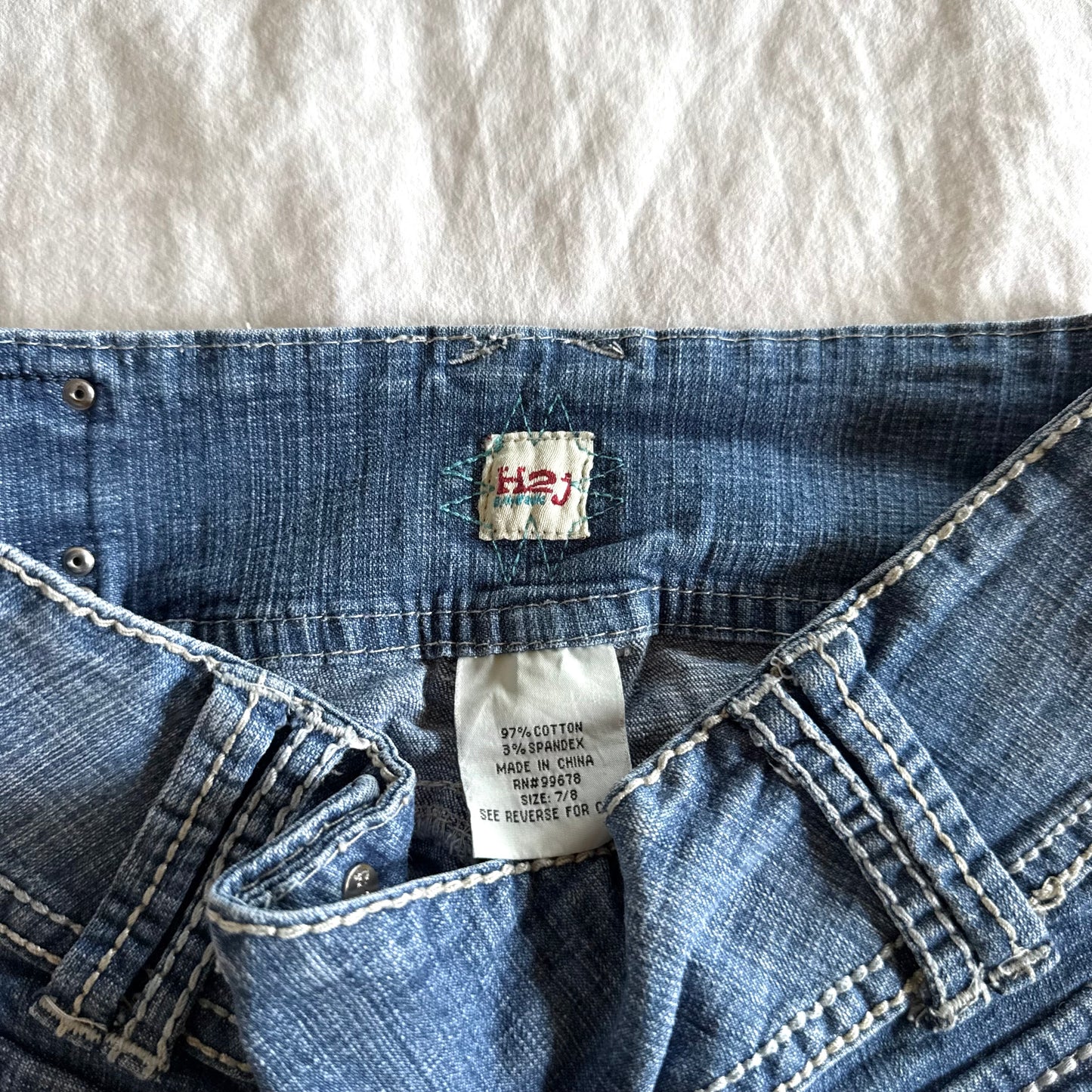 H2J Low-Rise Medium Wash Bootcut Jeans - Size XS