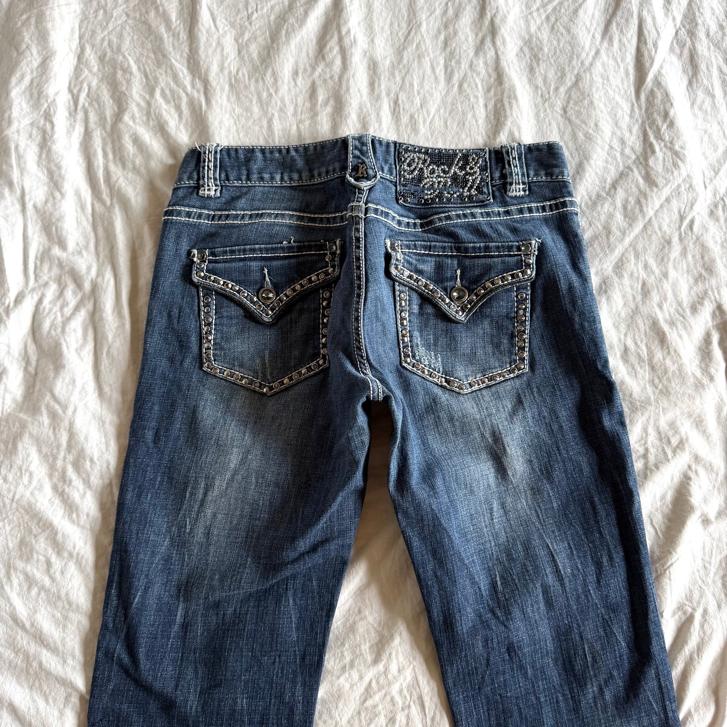Rock & Roll Cowgirl Low-Rise Dark Wash Bootcut Jeans - Size M