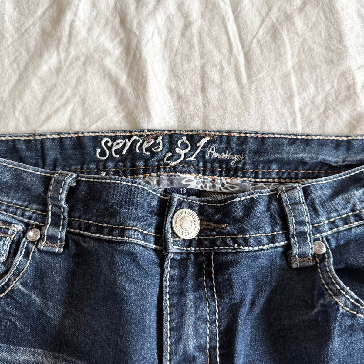 Amethyst Low-Rise Dark Wash Bootcut Jeans - Size L