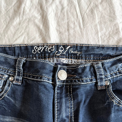 Amethyst Low-Rise Dark Wash Bootcut Jeans - Size L