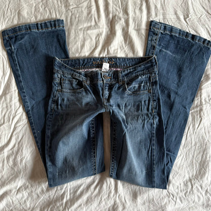 Maurices Low-Rise Medium Wash Straight Fit Jeans - Size M