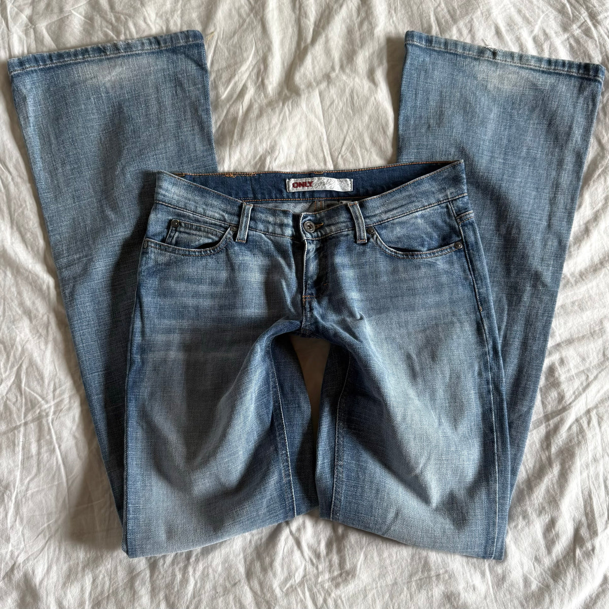 Only Low-Rise Light Wash Straight Fit Jeans - Size L