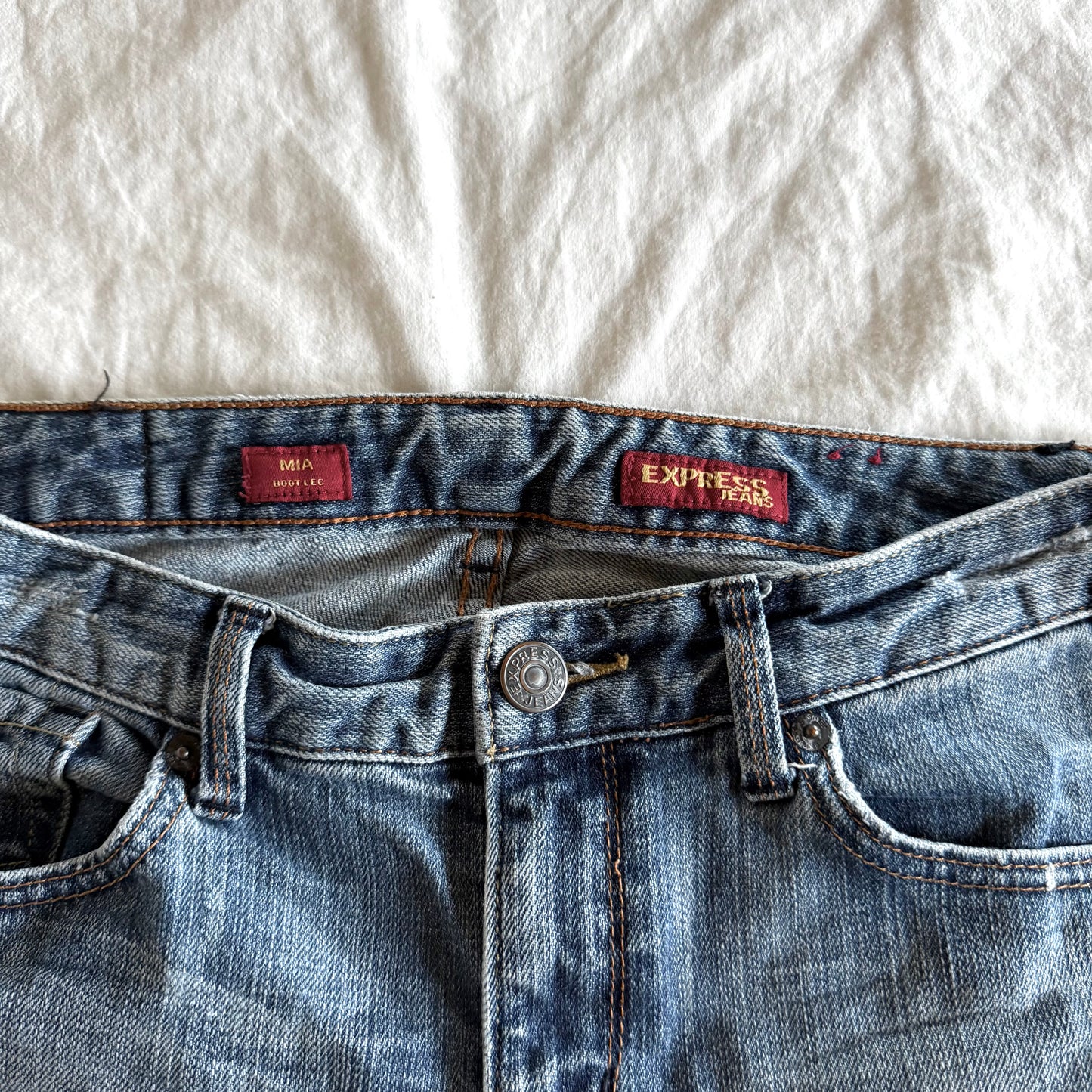 Express Low-Rise Medium Wash Bootcut Jeans - Size S