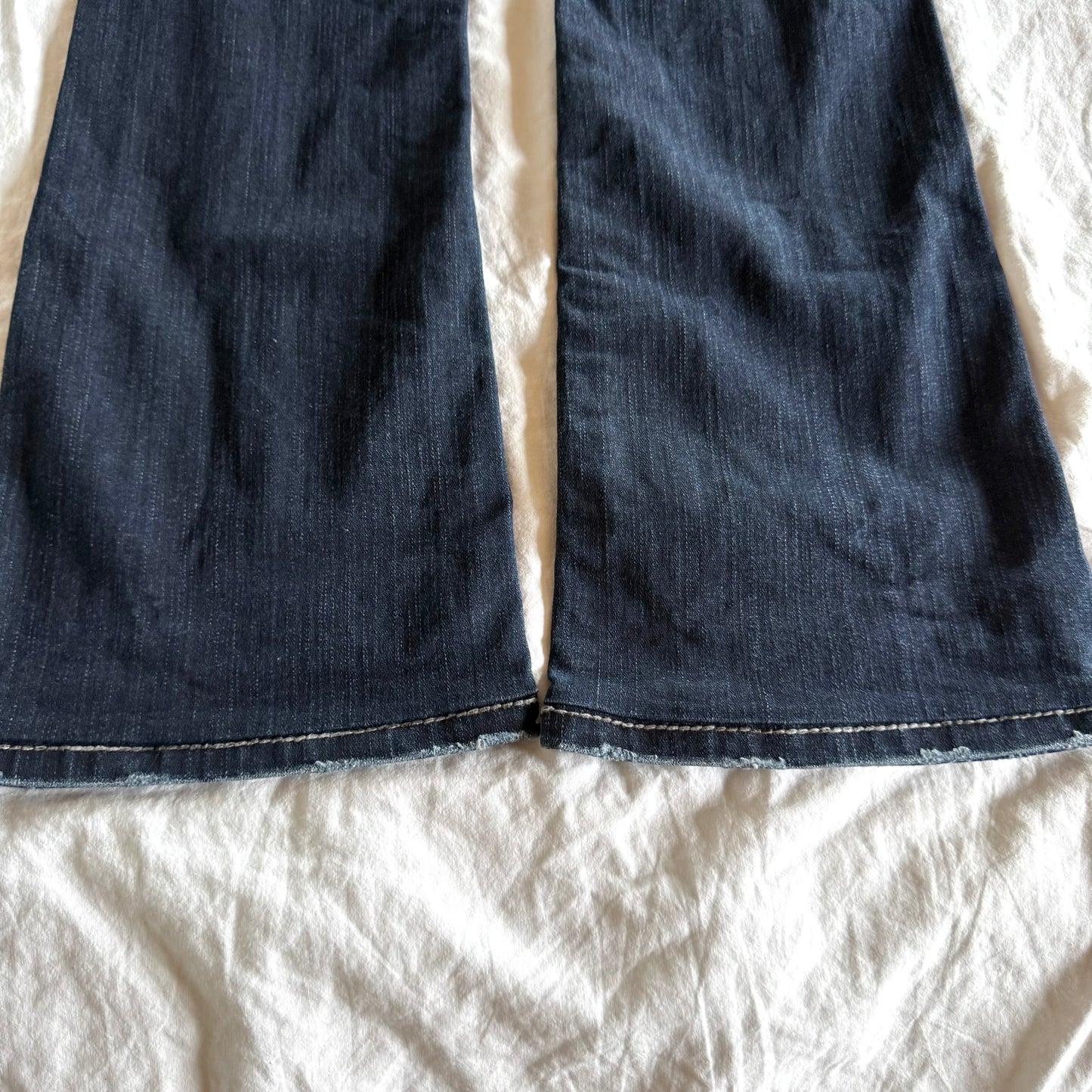 Silver Low-Rise Dark Wash Bootcut Jeans - Size XS
