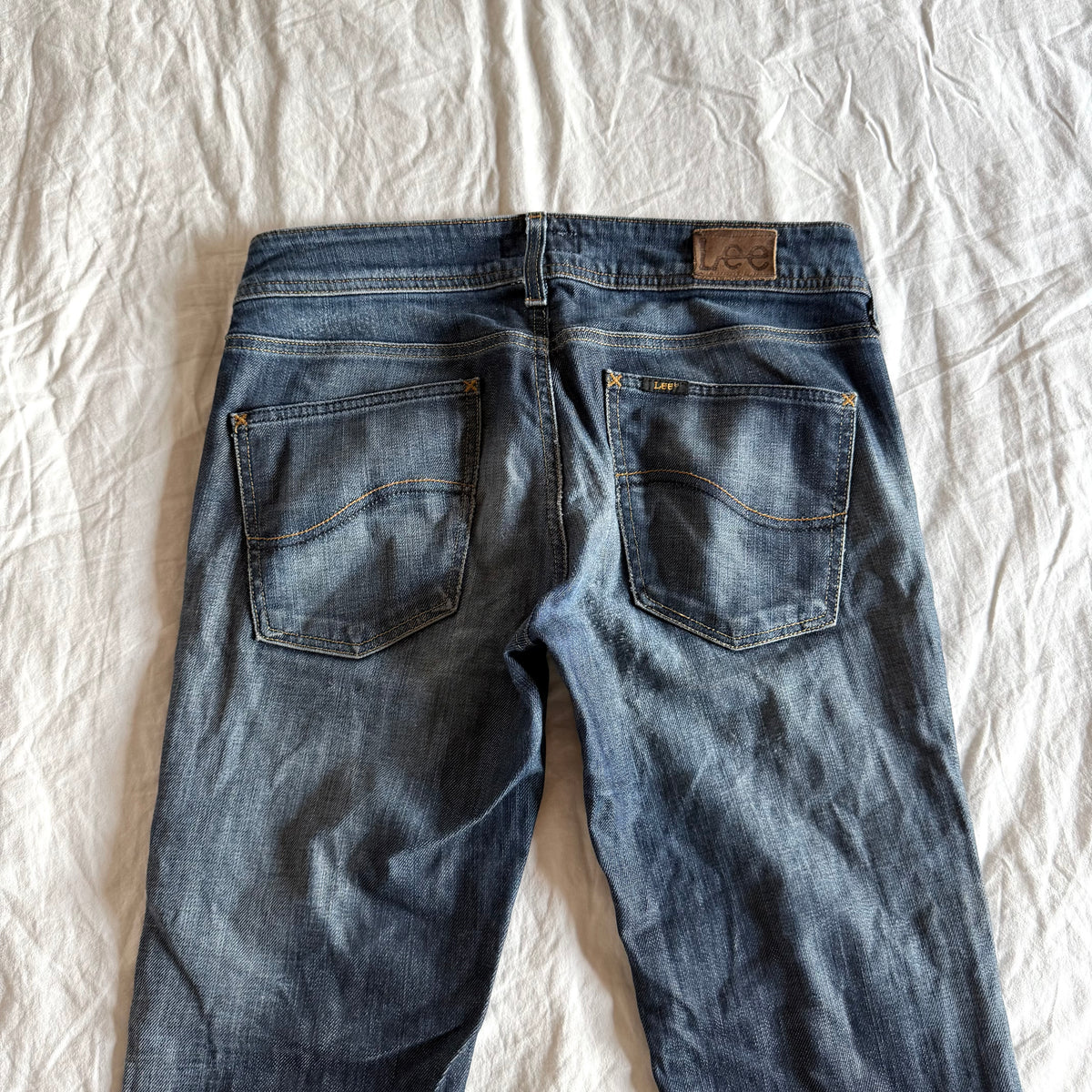 Lee Low-Rise Dark Wash Straight Fit Jeans - Size M